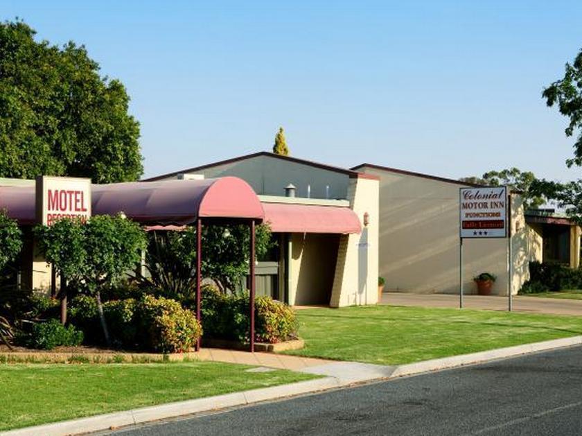 Cobram Colonial Motor Inn Exterior photo