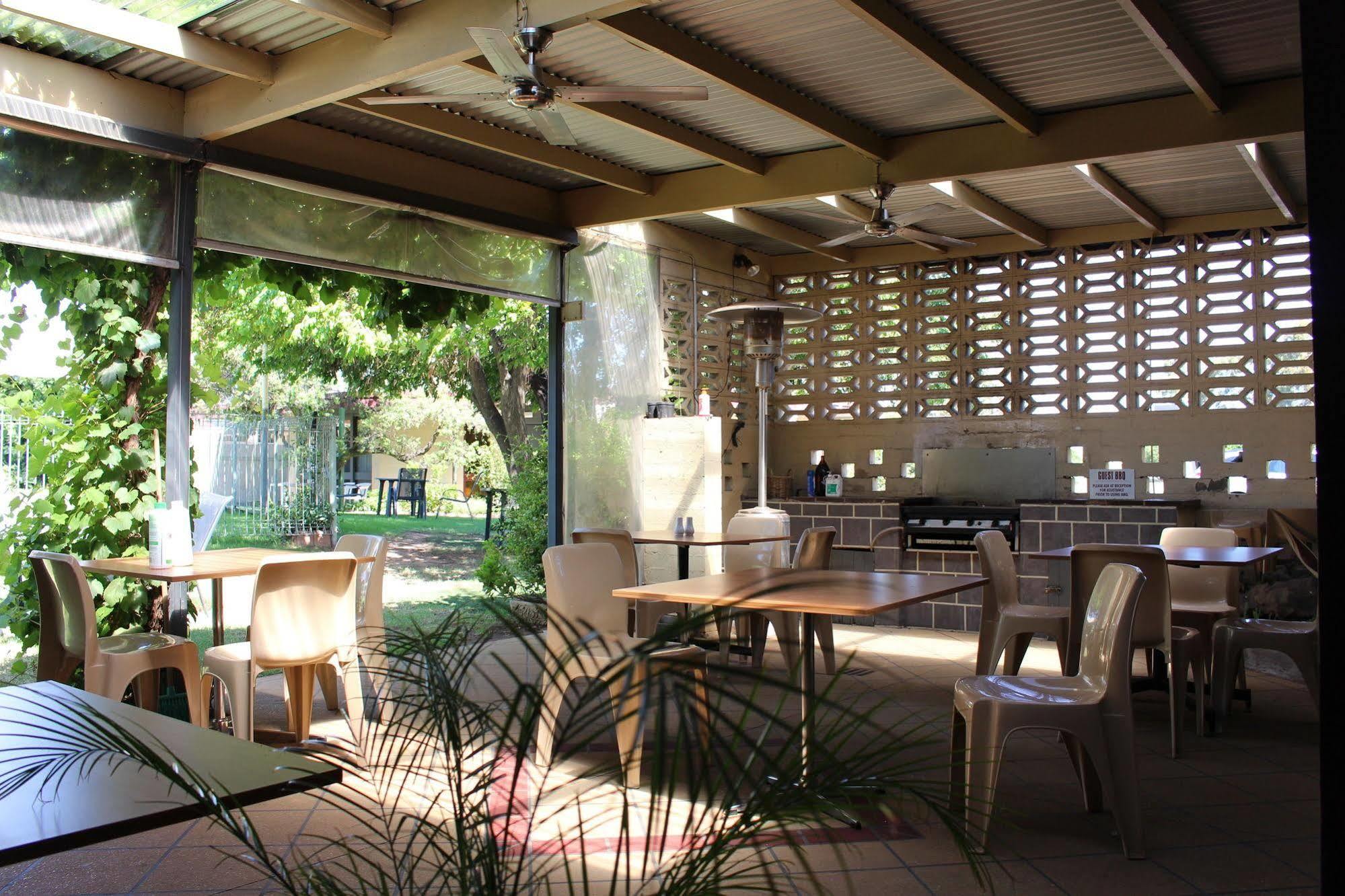 Cobram Colonial Motor Inn Exterior photo